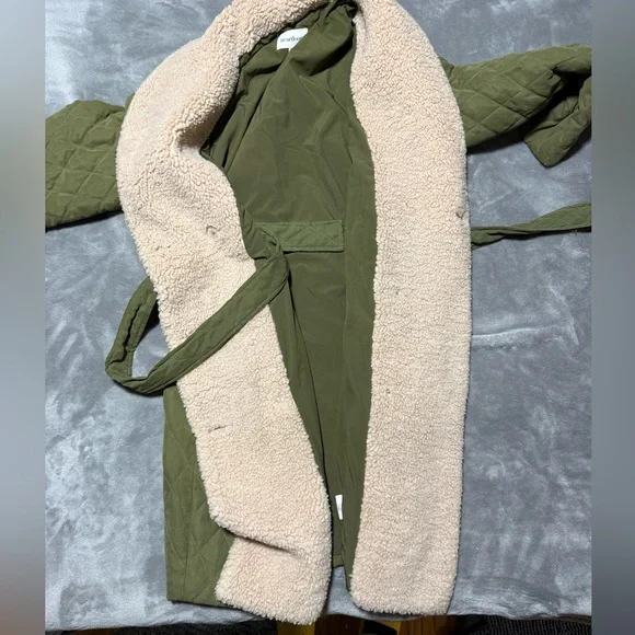 Heartloom coat, XS Olive and cream. - Picture 5 of 13